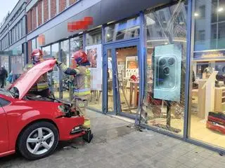 Nikomu z pracowników salonu nic się nie stało