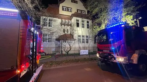 Nocny pożar w Gdańsku. Strażacy ewakuowali mieszkańców budynku