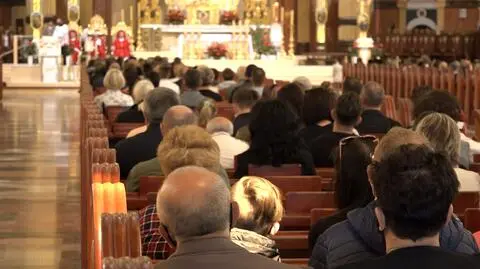 Wierni poszukiwani przez sanepid. Potwierdzono zakażenia u kolejnego księdza i zakonnika
