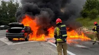 Pożar samochodu i kolizja na Obwodnicy Trójmiasta