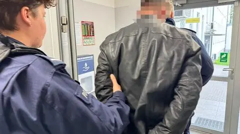 Pożar garażu i ulatniający się gaz. Sprawca odpowie przed sądem