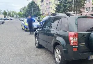 Policjanci ze Słupska interweniowali na jednym z parkingów