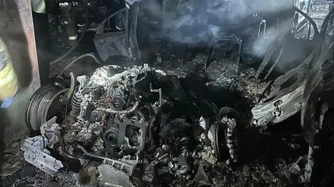 Pożar hali garażowej na gdyńskim Witominie