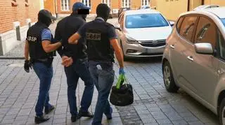 Policjanci zatrzymali dziewięć osób