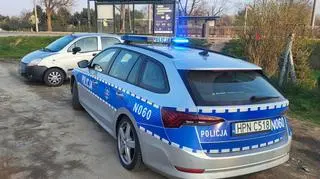 Policjanci drogówki zatrzymali kierowcę chevroleta