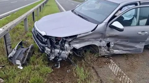 Kolizja na trasie kaszubskiej. Kierowca zasnął w trakcie jazdy
