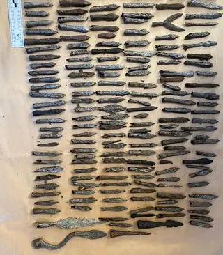 Zabezpieczone przez policjantów zabytki archeologiczne