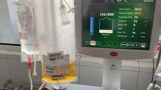 Osocze pobiera się około godziny