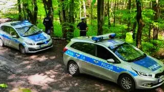 Zaginęła w lesie z dziewięcioletnią córką. Była pijana