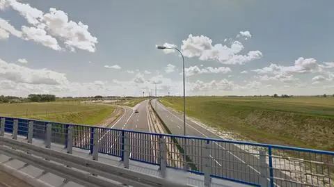 Zderzenie busa i samochodu osobowego na A1. Siedem osób rannych, duże utrudnienia