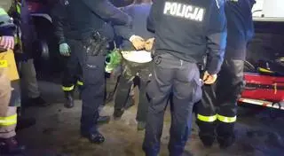 Jeden z legitymowanych mieszkańców okazał się osobą poszukiwaną