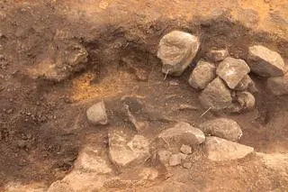 Archeolodzy odkryli trzy groby