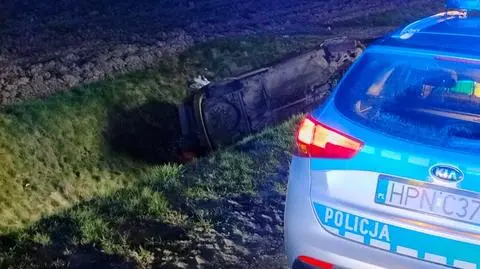 Dachowało auto. Nie żyje kierowca