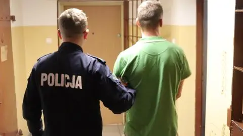 Przed policją ukrył się w pojemniku na pościel