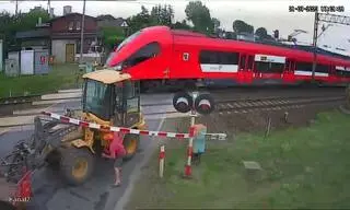 Ładowarka utknęła między rogatkami