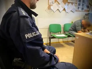 Sprawca wypadku został zatrzymany przez policjantów