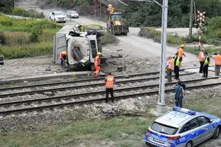 W miejscowości Przędzel na Podkarpaciu ciężarówka zderzyła się z pociągiem relacji Lublin - Wrocław