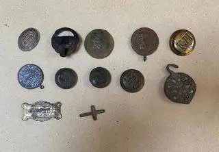 Zabezpieczone przez policjantów zabytki archeologiczne 