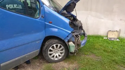 Niebieski bus potrącił wielkopolską dziennikarkę