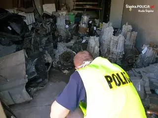 W "dziupli" znaleziono części wielu luksusowych aut