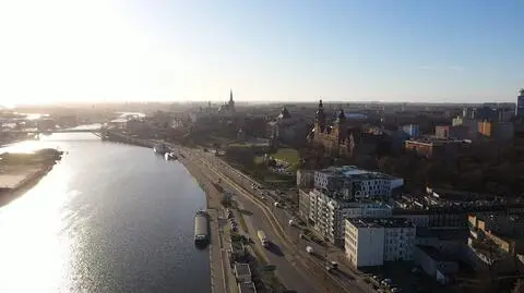 Podejrzewali, że nastolatek utonął. Policjanci znaleźli go w krzakach na wyspie, gdzie się ukrył 