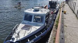 Sternik wpadł, cumując w zakazanym miejscu