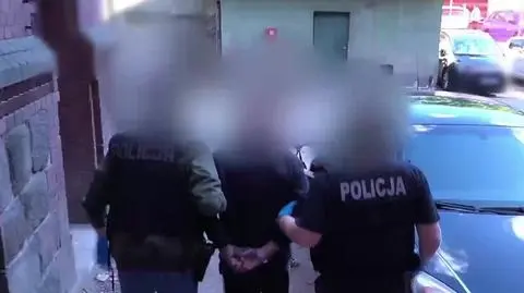 Na oczach sąsiadów rzucił psem o ścianę. Policja zatrzymała właścicieli zwierzęcia
