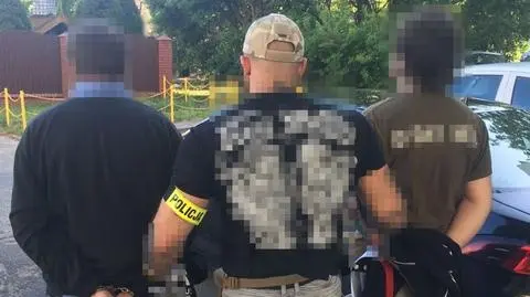 W pokoju nauczyciela znaleźli 62 porcje marihuany, u jego brata amfetaminę