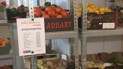 Jeszcze do niedawna półki sklepów społecznych były pełne