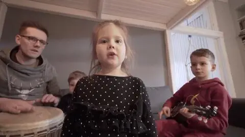 Helena śpiewa o koronawirusie