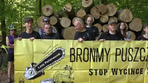 Trwa protest w Puszczy Bukowej. Aktywiści spędzili noc w lesie