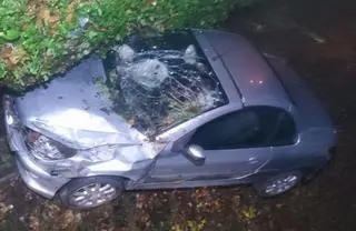 Pijany kierowca zakończył podróż w rowie