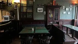 Tajemne przejście za półką z książkami w sopockim pubie Sherlock