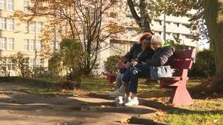 90-latka uwierzyła, że wnuk spowodował wypadek. Oszustom oddała pamiątki po rodzicach, którzy walczyli w Powstaniu Warszawskim