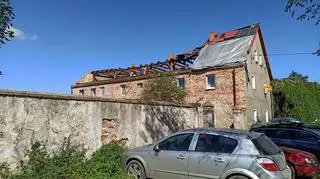 Houses damaged in Saturday's storm