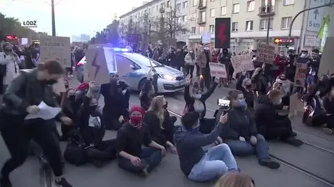 Protests against tighter abortion rules in Poland