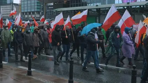 Spontaneous gatherings still banned. "I'm not buying it"