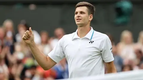 Hubert Hurkacz will play his first Wimbledon quarterfinal against Roger Federer