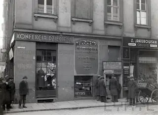 Shops at the Old Market Square