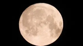 Lipcowa pełnia