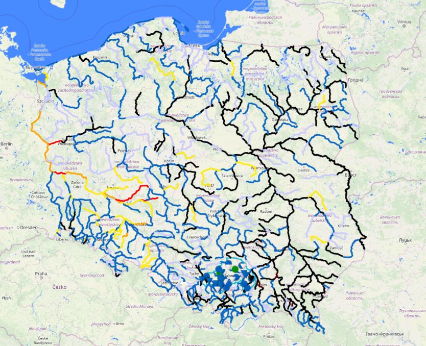 Kolor czerwony - powyżej stanu alarmowego, pomarańczowy - powyżej stanu ostrzegawczego, żółty - strefa stanów wysokich, niebieski - strefa stanów średnich, czarny - strefa stanów niskich, brązowy - poniżej minimum okresowego