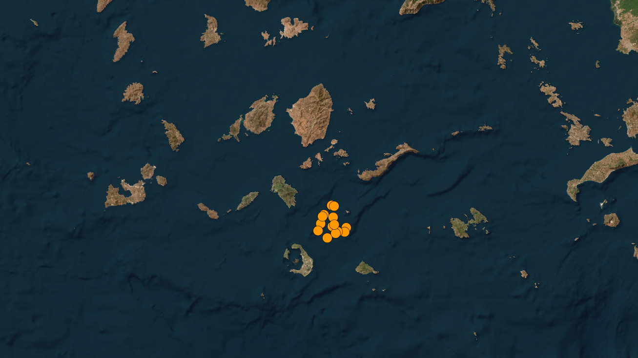 Mapa wstrząsów w okolicach Santorini w ciągu ostatnich 24 godzin