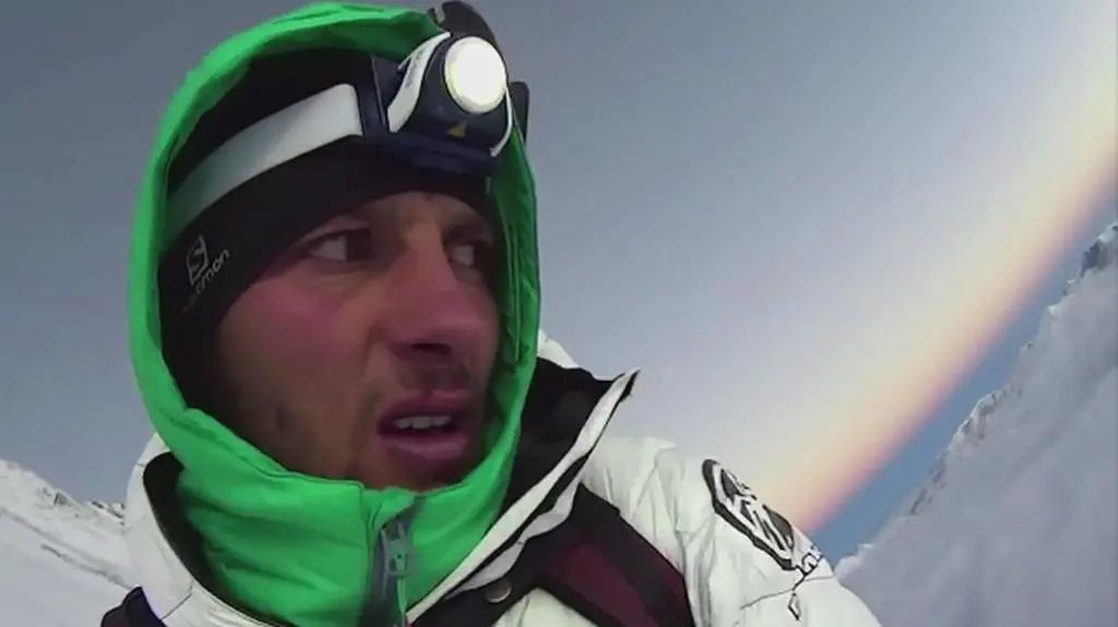 Andrzej Bargiel na szczycie Manaslu