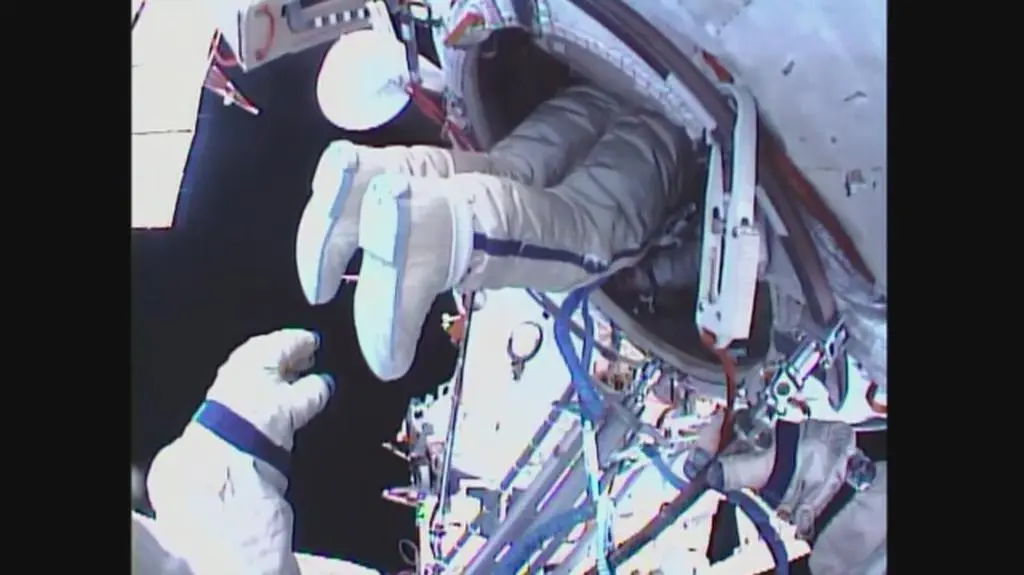 Astronauci powrócili z kosmicznego spaceru