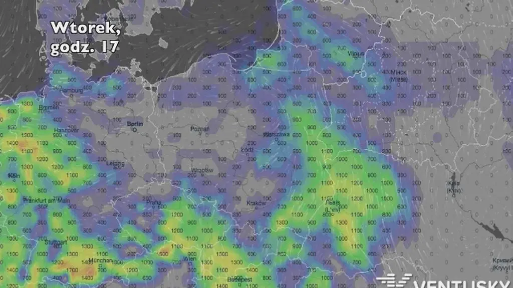 Potencjalny rozwój burz we wtorek (Ventusky