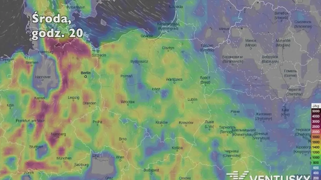 Potencjalny rozwój burz w ciągu najbliższych godzin (Ventusky