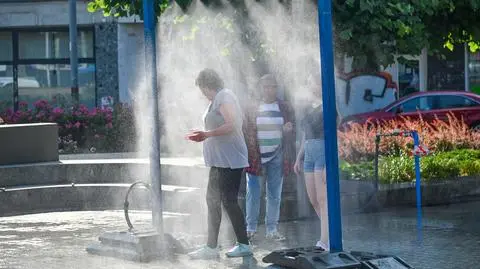 Upały w Polsce. Szczecin. Kurtyny wodne