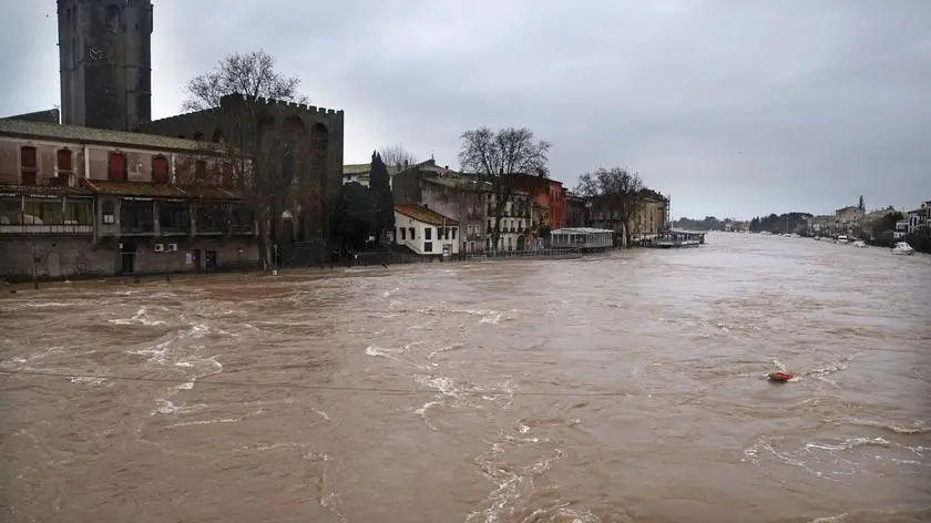 Powodzie tuż przed świętami. Wydano czerwony alert
