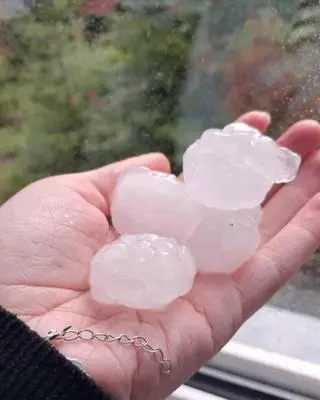 Grad spadł na terenie gminy Niegowa