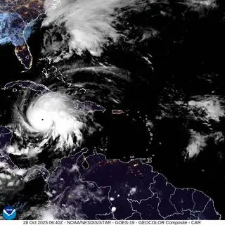 Huragan Melissa na zdjęciach satelitarnych